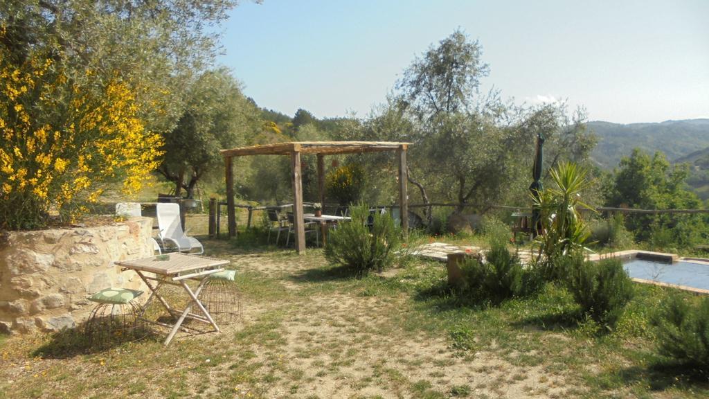 La Casina Di Giannetto Guest House Seggiano Exterior foto
